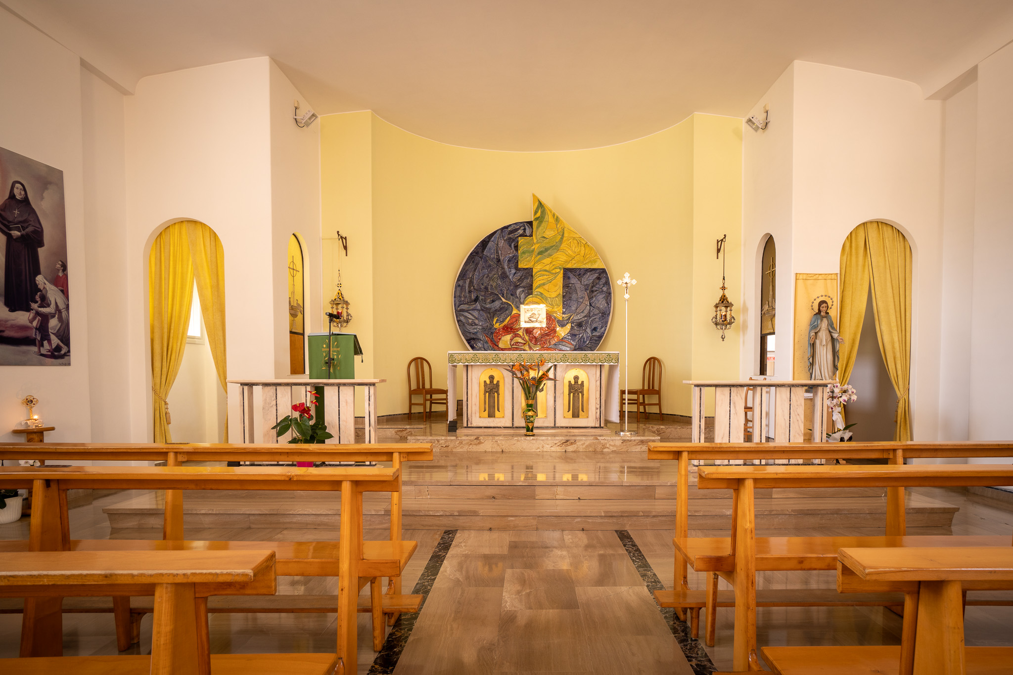 chiesa-altare-villa-zaveria